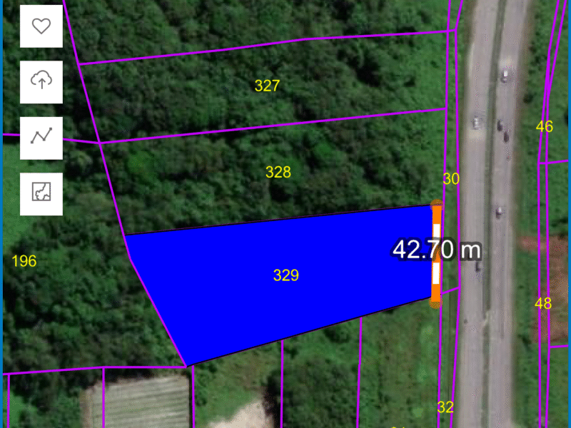 20th Mile Serian-Kuching Pan Borneo Highway first lot vacant agriculture land For SALE