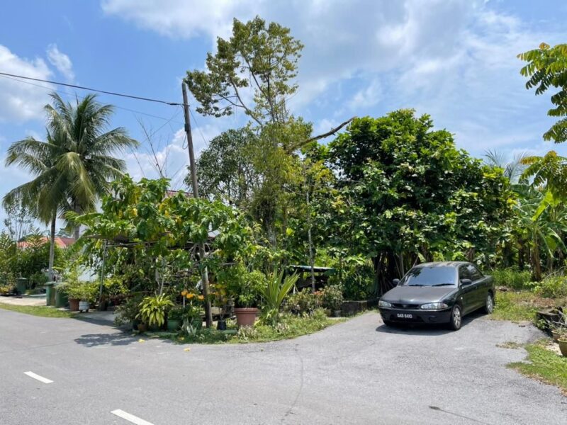 Lorong RPR 28A5 Batu Kawa two adjoining vacant residential detached lots Mixed Zone For SALE