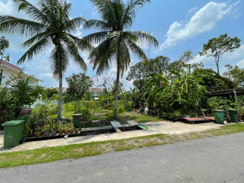 Lorong RPR 28A5 Batu Kawa two adjoining vacant residential detached lots Mixed Zone For SALE